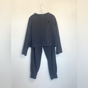 Nike Sportswear Fleece Women’s Medium Sweats